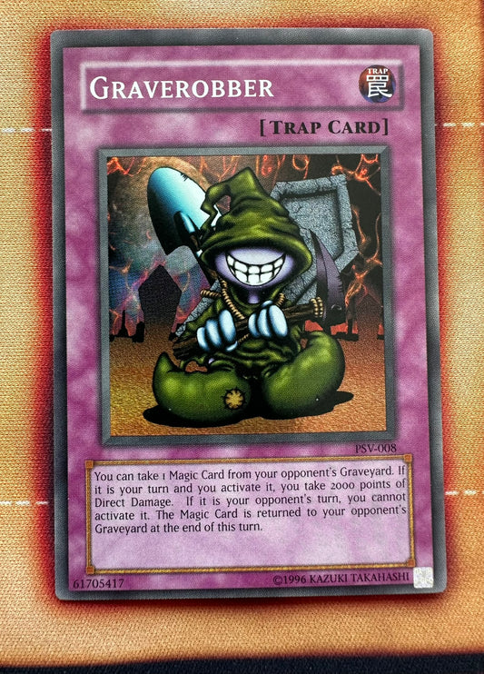 2002 PSV-PHARAOH'S SERVANT – SUPER RARE #PSV-008 GRAVEROBBER